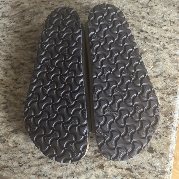 Birkenstock Arizona Sandals - Picture 3 of 4